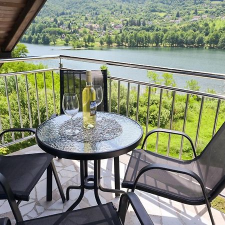 Villa Anita Яйце Екстериор снимка