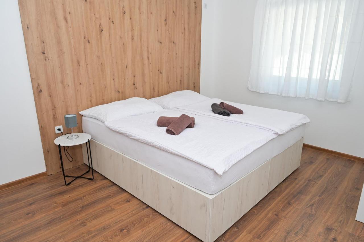 Villa Anita Яйце Екстериор снимка