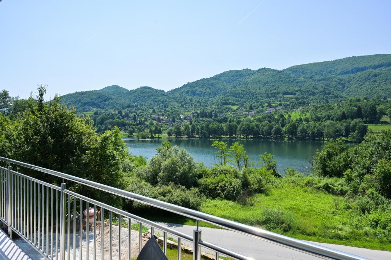 Villa Anita Яйце Екстериор снимка