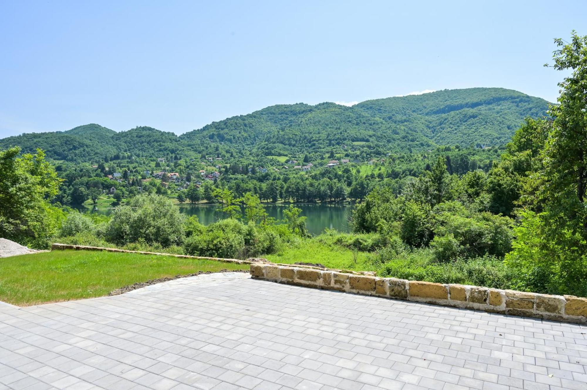 Villa Anita Яйце Екстериор снимка